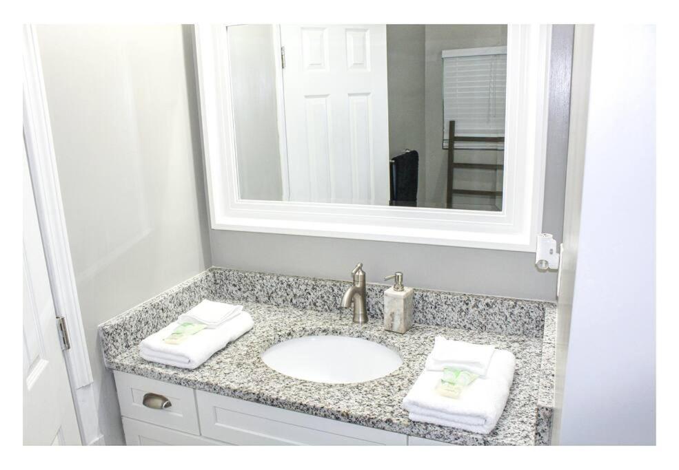 Lovely 3Br 3Ba Home Minutes From Airport/Downtown Atlanta Eksteriør bilde